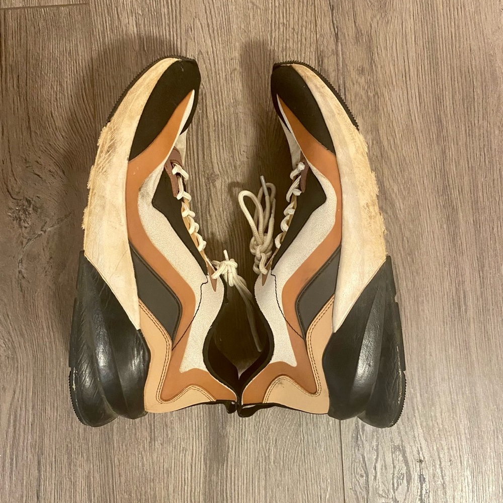 Fabletics Echo Performance Sneaker - Picture 3 of 4